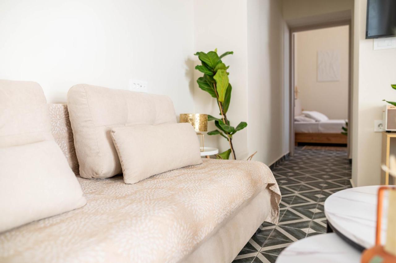 Kosnian City Suites B Buitenkant foto