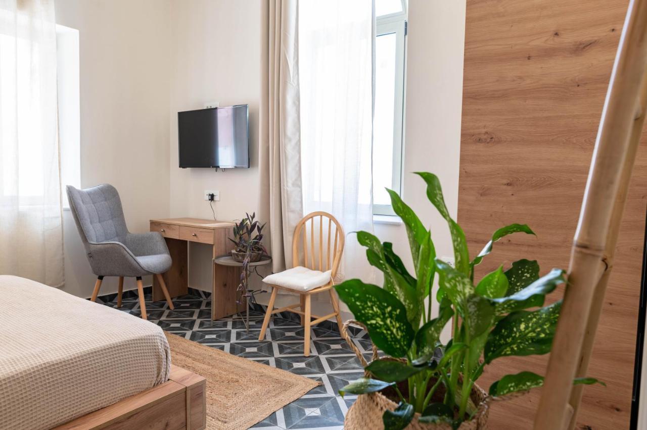 Kosnian City Suites B Buitenkant foto