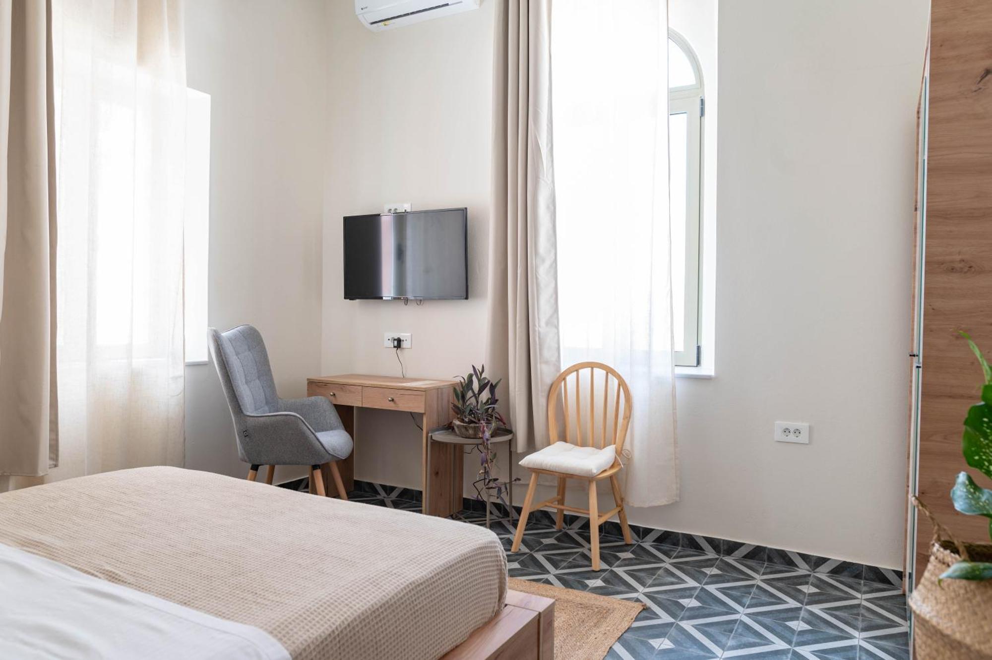 Kosnian City Suites B Buitenkant foto